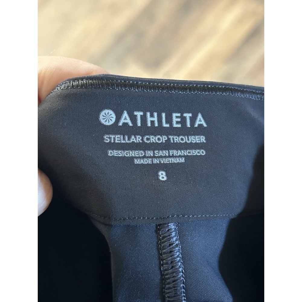 Athleta Stellar Crop Trousers in a size 8 Nylon Inseam 26" Blue - Picture 2 of 4
